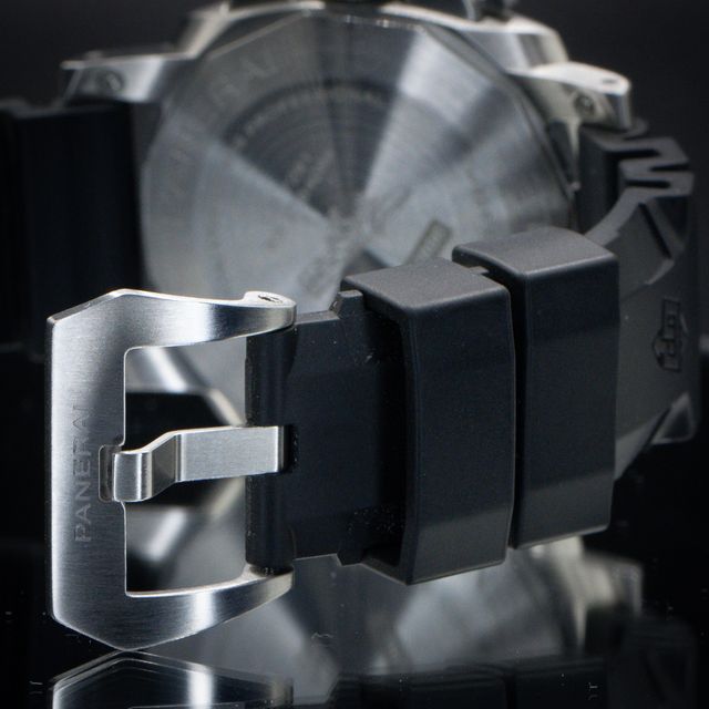 Panerai Submersible PAM02223 Image 5